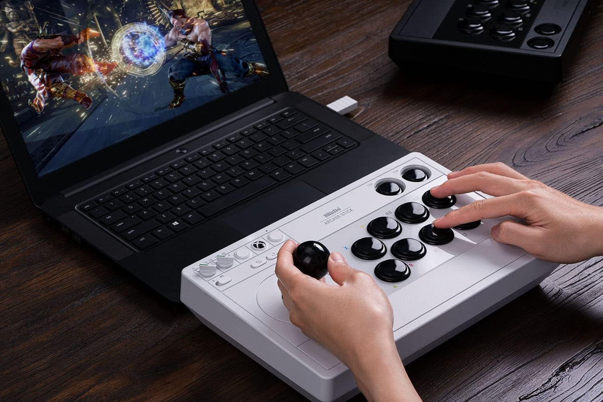 8BitDo arcade stick voor Xbox en PC - Gamesellers.nl