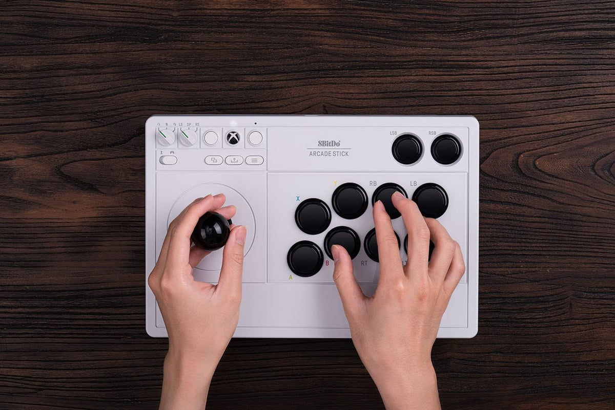 8BitDo arcade stick voor Xbox en PC - Gamesellers.nl