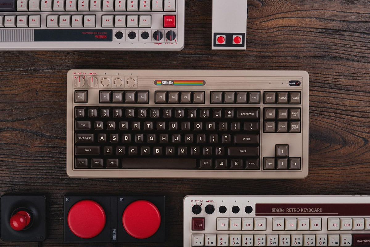 8BitDo Mechanical Keyboard C64 edition - Gamesellers.nl