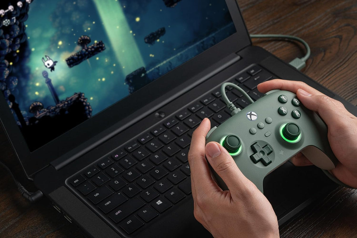 8BitDo wired Ultimate C controller met hall sensor voor Xbox dark green - Gamesellers.nl